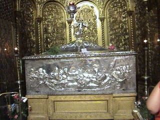 Ο φόνος του αδελφού του Αγίου Διονυσίου, Κωνσταντίνου. Ο φόνος του αδελφού του Αγίου Διονυσίου, Κωνσταντίνου.