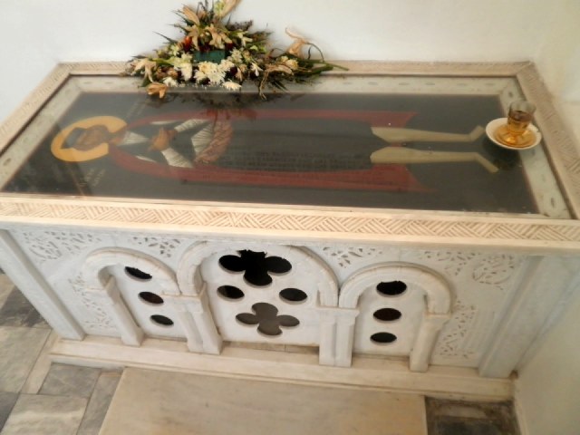 Εύρεσις των Τιμίων Λειψάνων του νεομάρτυρος Θεοδώρου Χατζή του Μυτιληναίου. 4 Σεπτεμβρίου ε.ε. Εύρεσις των Τιμίων Λειψάνων του νεομάρτυρος Θεοδώρου Χατζή του Μυτιληναίου. 4 Σεπτεμβρίου ε.ε.