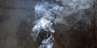 Από τα μεσάνυχτα μέχρι τις τρεις το πρωί ο ουρανός είναι ανοιχτός. Από τα μεσάνυχτα μέχρι τις τρεις το πρωί ο ουρανός είναι ανοιχτός