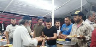 Ο Γέροντας της ερήμου που μοίρασε χιλιάδες μερίδες φαγητού Ο Γέροντας της ερήμου που μοίρασε χιλιάδες μερίδες φαγητού