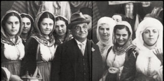 Καλό είναι να θυμόμαστε ποιος καθιέρωσε ως εθνική αργία την εργατική Πρωτομαγιά γιατί κάποιοι αριστεροί καπηλέυονται τα πάντα. Καλό είναι να θυμόμαστε ποιος καθιέρωσε ως εθνική αργία την εργατική Πρωτομαγιά γιατί κάποιοι αριστεροί καπηλέυονται τα πάντα.