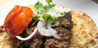 Κεμπάπ στα κάρβουνα ή στο γκρίλ ! Κεμπάπ στα κάρβουνα ή στο γκρίλ !