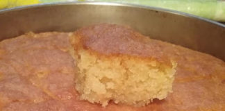 Κέικ σιροπιαστό με ινδοκάρυδο ! Κέικ σιροπιαστό με ινδοκάρυδο !