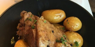 Κότσι στον φούρνο με πατάτες ! Κότσι στον φούρνο με πατάτες!