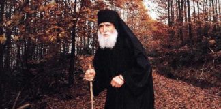 Γέροντα Παΐσιε, τι θα γίνει με τις Προφητείες; Γέροντα Παΐσιε, τι θα γίνει με τις Προφητείες;