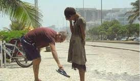 Πως πρέπει να γίνεται η ελεημοσύνη; Τι ωφελεί να συμπάσχουμε;