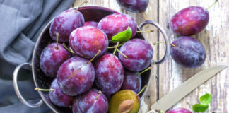 Τα δαμάσκηνα συμβάλλουν στην καλή μας υγεία Τα δαμάσκηνα συμβάλλουν στην καλή μας υγεία