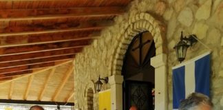 Φωκίδα : Πανηγυρική Θ. Λειτουργία Αγίας Τριάδας (Φώτο) Φωκίδα : Πανηγυρική Θ. Λειτουργία Αγίας Τριάδας (Φώτο)