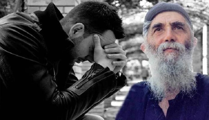 8-429 Άγιος Παΐσιος: Aς μην απελπιζόμαστε, όταν ο Θεός αργεί να μας εισακούσει