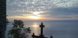 «Ήταν Ψυχοσάββατο όταν η γιαγιά μας ζήτησε να την ετοιμάσουμε για να “κοιμηθή”» Μην απελπίζεσαι για τις αμαρτίες σου