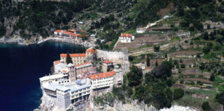 Άγιο Όρος : Ιερά Μονή Οσίου Γρηγορίου – Όπως την βλέπουν οι μοναχοί κάθε μέρα (Βίντεο) Άγιο Όρος : Ιερά Μονή Οσίου Γρηγορίου – Όπως την βλέπουν οι μοναχοί κάθε μέρα (Βίντεο)