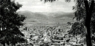 Η απελευθέρωση της Κορυτσάς από τα στρατεύματα της αυτονόμου Ηπείρου στις 24 Ιουνίου 1914 Η απελευθέρωση της Κορυτσάς από τα στρατεύματα της αυτονόμου Ηπείρου στις 24 Ιουνίου 1914