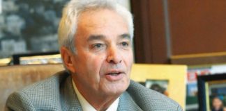 Στον ομογενή επενδυτή Μάικ Αγγελιάδη το Golf – Βόρειο Αφάντου Ρόδου, μετά από 5 χρόνια αναμονής… Στον ομογενή επενδυτή Μάικ Αγγελιάδη το Golf – Βόρειο Αφάντου Ρόδου, μετά από 5 χρόνια αναμονής...