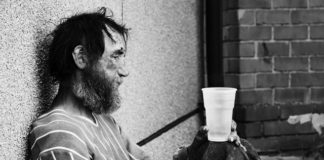 Αληθινή ιστορία : Ένας Άγιος Άστεγος Αληθινή ιστορία : Ένας Άγιος Άστεγος