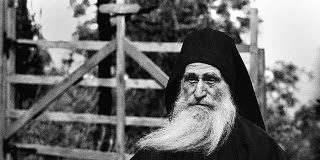 Γέροντα, από τα όνειρα μπορεί κανείς να προβλέψει κάτι που θα του συμβεί;