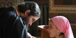 Το ότι φορώ το πετραχήλι δεν με κάνει καλύτερό σου…..