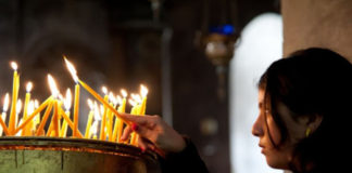 Ποια πρέπει να είναι η ενδυμασία μας στo ναό