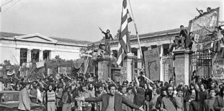 Η εισβολή του τανκ στο Πολυτεχνείο μέσα από τα μάτια του οδηγού του άρματος μάχης (Δείτε το Video)