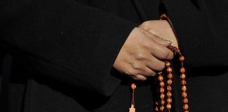 Η Ουνία στην Ελλάδα