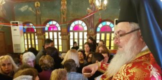 Κοσμοσυρροή στην Πρωτοχρονιάτικη Θ. Λειτουργία και Δοξολογία στον Ι. Ιδρυματικό Ναό του Αγίου Τρύφωνος Ρόδου (Φώτο)