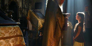 Κάθε πότε πρέπει να κοινωνούμε ;