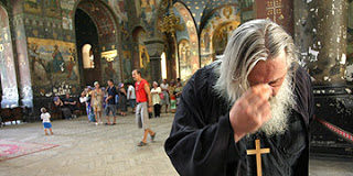 Κάνοντας το σημείο του Σταυρού