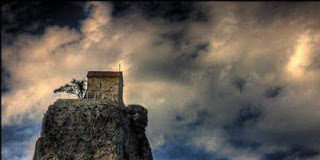 Κάνουν σαν να είναι φτωχές