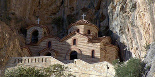 Σε κάθε δύσκολη περίοδο δεν παρασύρονται όλοι. Ο Θεός διατηρεί μία ζύμη για τις επόμενες γενιές