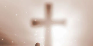 Ὁ ἄνθρωπος μέ τίς ἀδυναμίες καί τά πάθη πού ἔχει, εἶναι σάν νά φοράει πολλά παλτά