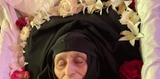 Εκκλησία και λαός αποχαιρέτισαν την Καλόγρια της Αγάπης (ΦΩΤΟ)