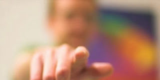 Κατάκριση: Θέλει μόνο μια γλώσσα και μία κακή καρδιά