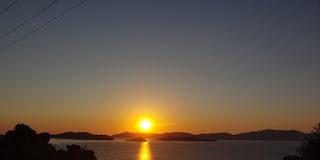 Φως μέσα από το σκοτάδι