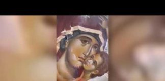 ΕΚΤΑΚΤΟ: Δακρύζει η εικόνα της Παναγίας της Παρηγορήτριας σε Εκκλησία (VIDEO)
