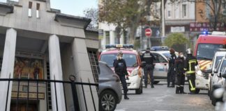 Επίθεση σε ελληνική εκκλησία στη Λυών – Τραυματίας ο ιερέας
