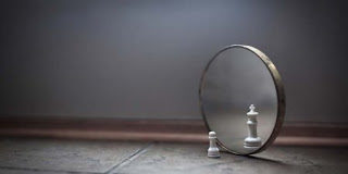 Ο καθρέπτης μας είναι οι άλλοι