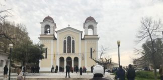 Χαλκιδική: Ένταση σε εκκλησία- Συμπλοκή γιου Ιερέα και πιστού με αστυνομικούς