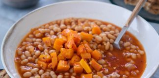 Φασολάδα με ψητά καρότα