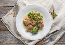 Μοσχάρι φρικασέ δεμένο με… αβοκαντολέμονο