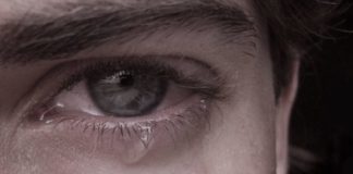 Μεγάλος δάσκαλος ο πόνος και τα βάσανα.