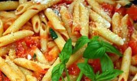 Πένες με Σάλτσα Πιπεριάς