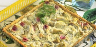 Τάρτα με αγκινάρες, ξινομυζήθρα και γιαούρτι.