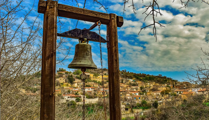 Η Μία, Αγία, Καθολική και Αποστολική Εκκλησία.