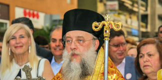 Επίθεση με βιτριόλι στη Μονή Πετράκη: Σοβαρά ο Κηφισίας Κύριλλος- Τον πέτυχε στο μάτι