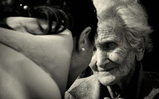 Όταν ο θεός έφτιαξε τη Γυναίκα