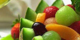 Μάθετε γιατί πρέπει να τρώμε τα φρούτα άγουρα και με τη φλούδα