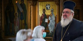 Ηρωικός Γέροντας Αθανάσιος: Έχω εμβολιαστεί αλλά δεν θα εμποδίσω κανέναν να μπει στην Εκκλησία