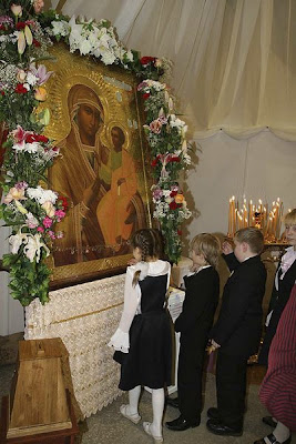 Υπάρχει Εικονοστάσι στο σπίτι σας; – Οι Εικόνες ακούνε, οι εικόνες βλέπουν