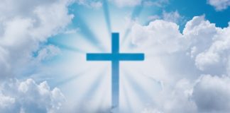 Στο ναό των ειδώλων