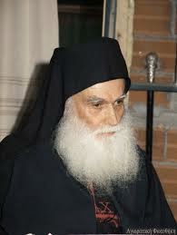 Σε κατηγορώ, γιατί δεν εξομολογείσαι