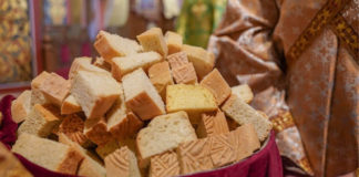 Αχ! ξεχασμένο αντίδωρο… ξεχασμένη ευλάβεια…